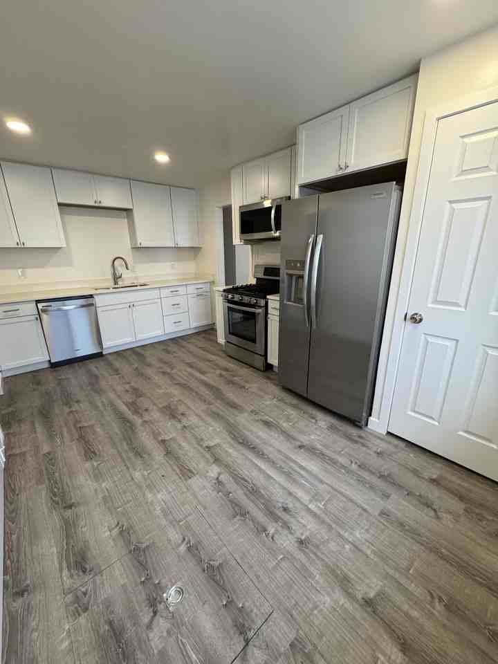 359 Southwest Dr - Photo 6 of 10