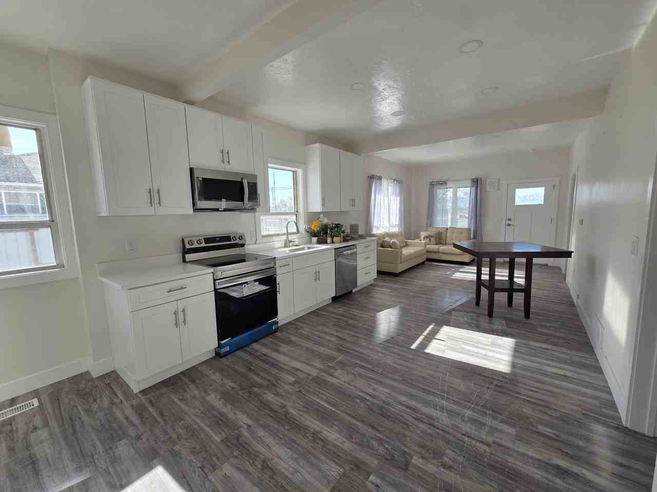 152 Northwest Street #A - Photo 6 of 17