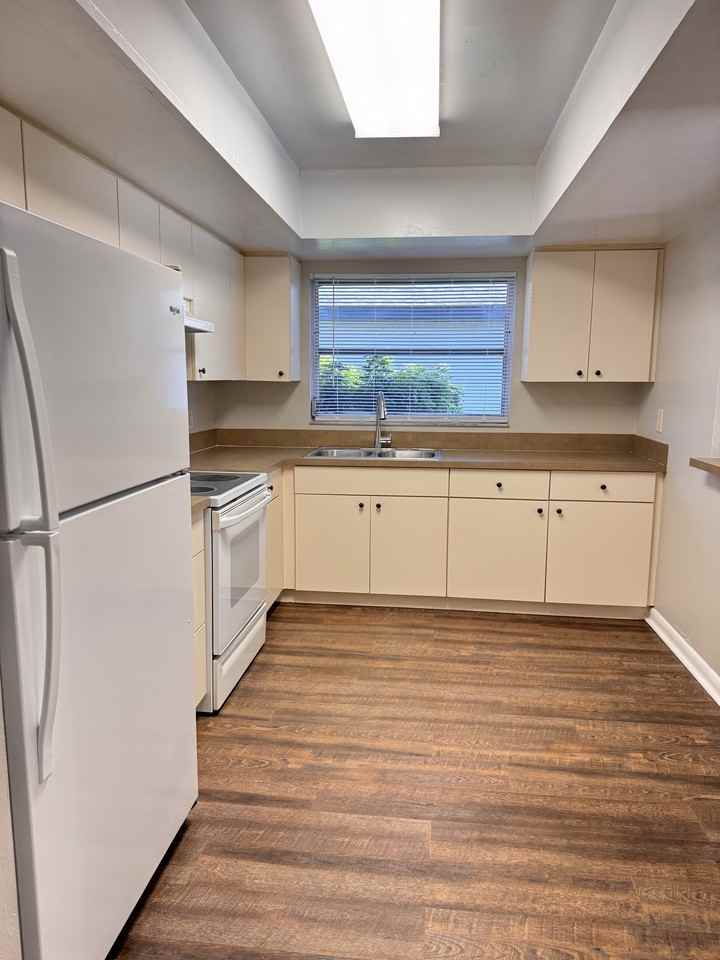 223 223/225 Se 24Th Ave (Zfi) #223 - Photo 5 of 10