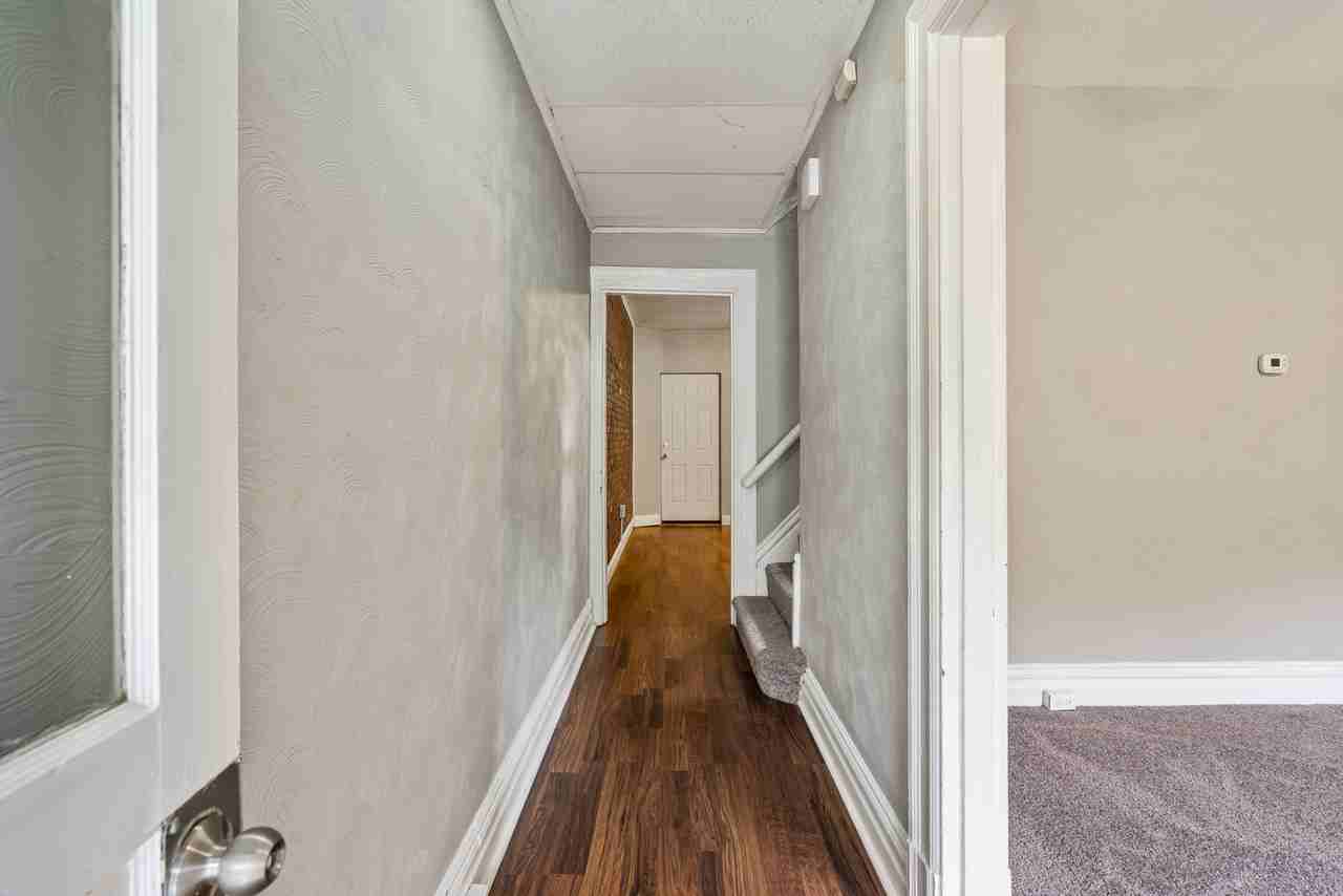 3720 Baytree St - Photo 4 of 17
