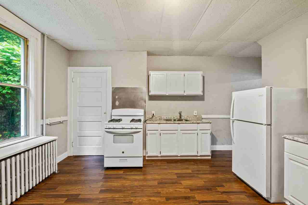 3720 Baytree St - Photo 7 of 17