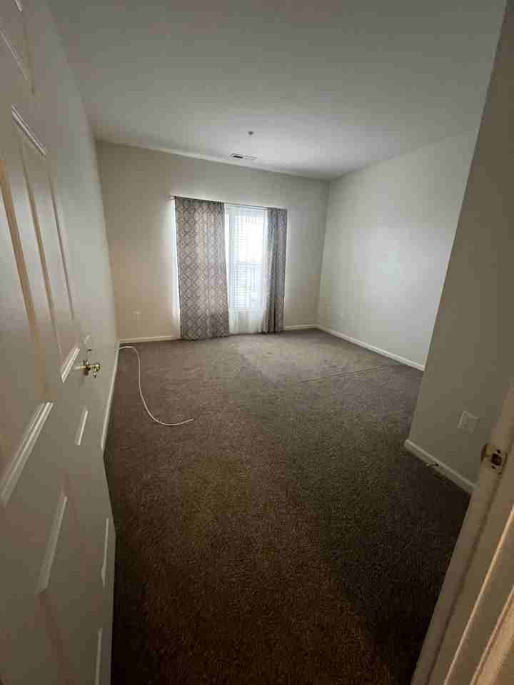 2001 Whispering Ponds Ct #1 - Photo 4 of 18