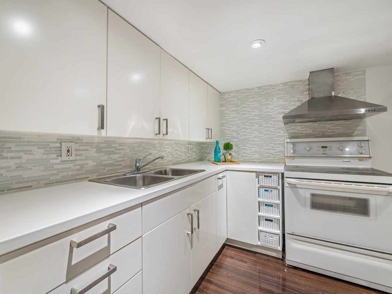 69 Amherst Avenue #B - Photo 2 of 8