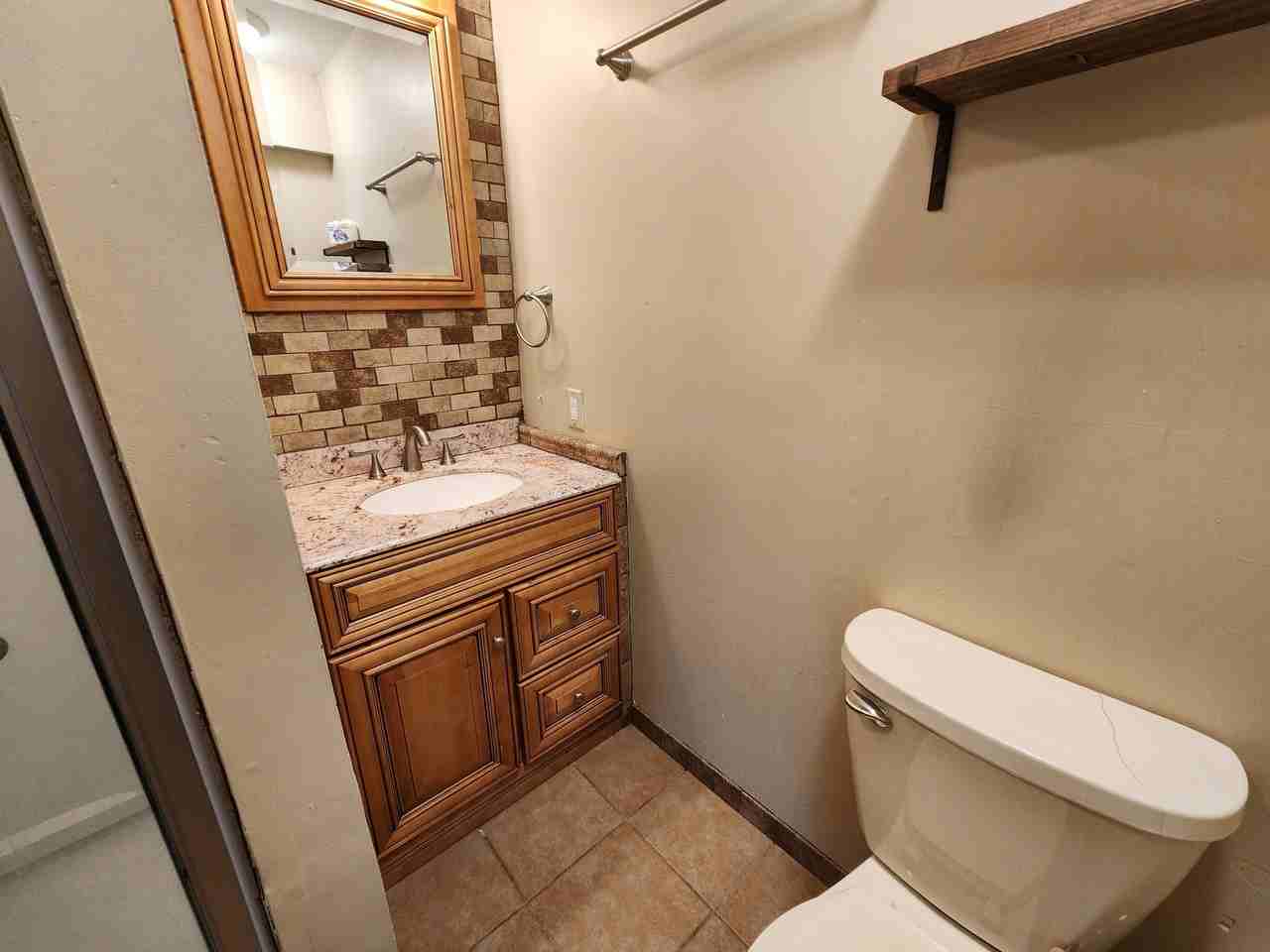 604 W Seerley Blvd #B - Photo 4 of 11