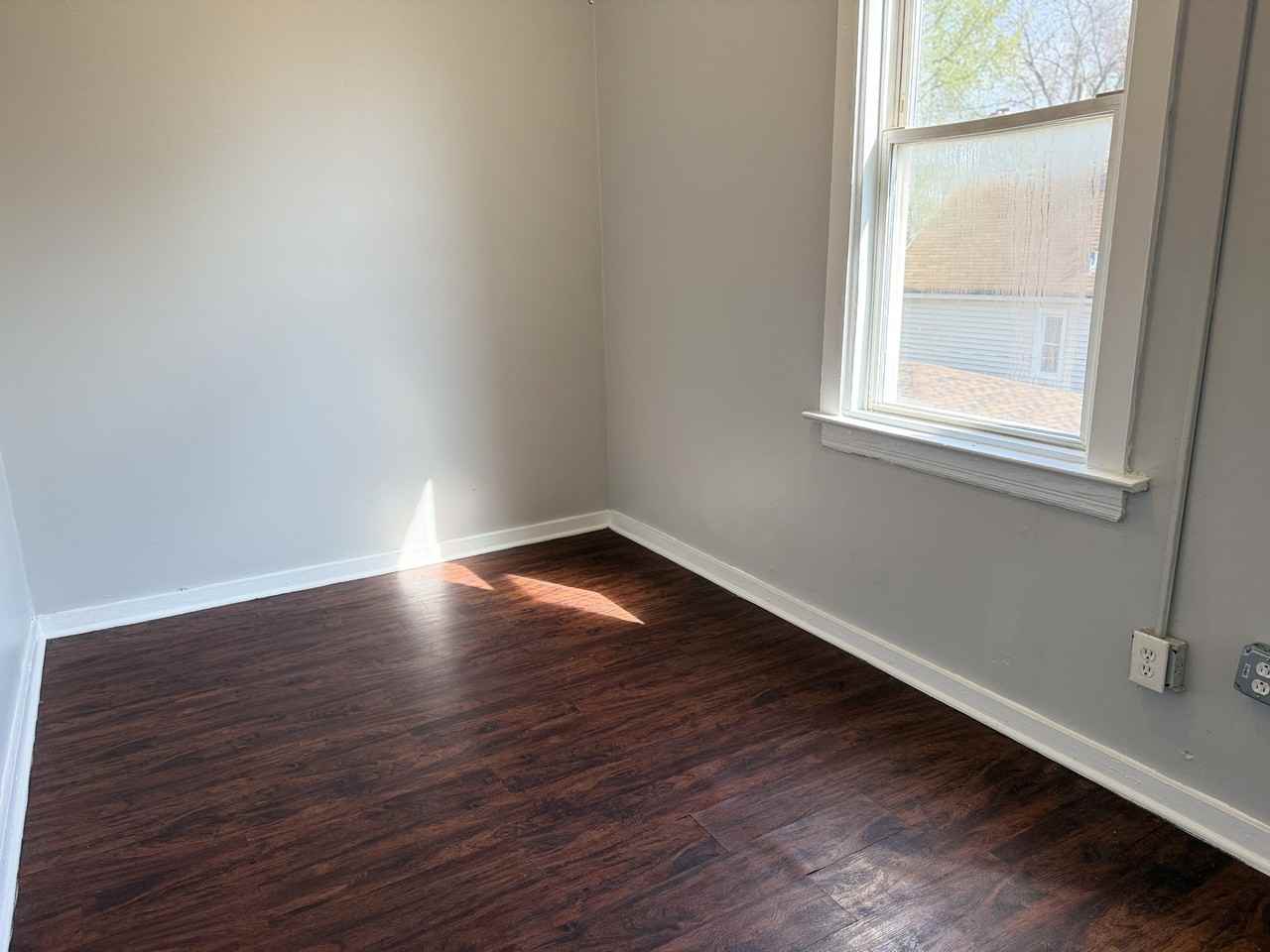 8401 S Muskegon Ave #2R - Photo 2 of 10