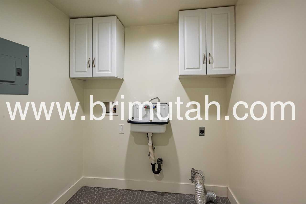 1313 E.S. - Photo 6 of 26
