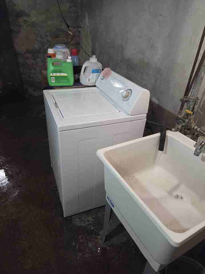 214 W 24th St #2 - Photo 7 of 23
