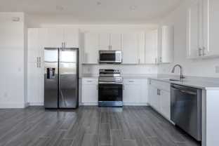 246 Rotonda Blvd W #B - Photo 1 of 1