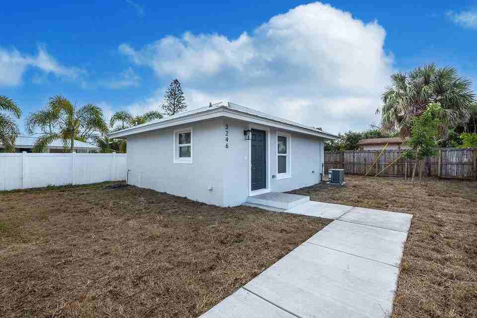 4959 Se Primrose Way #2 - Photo 6 of 16