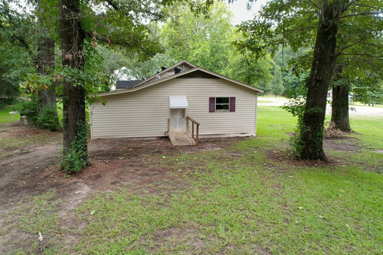 194 Ouachita Ave - Photo 3 of 30