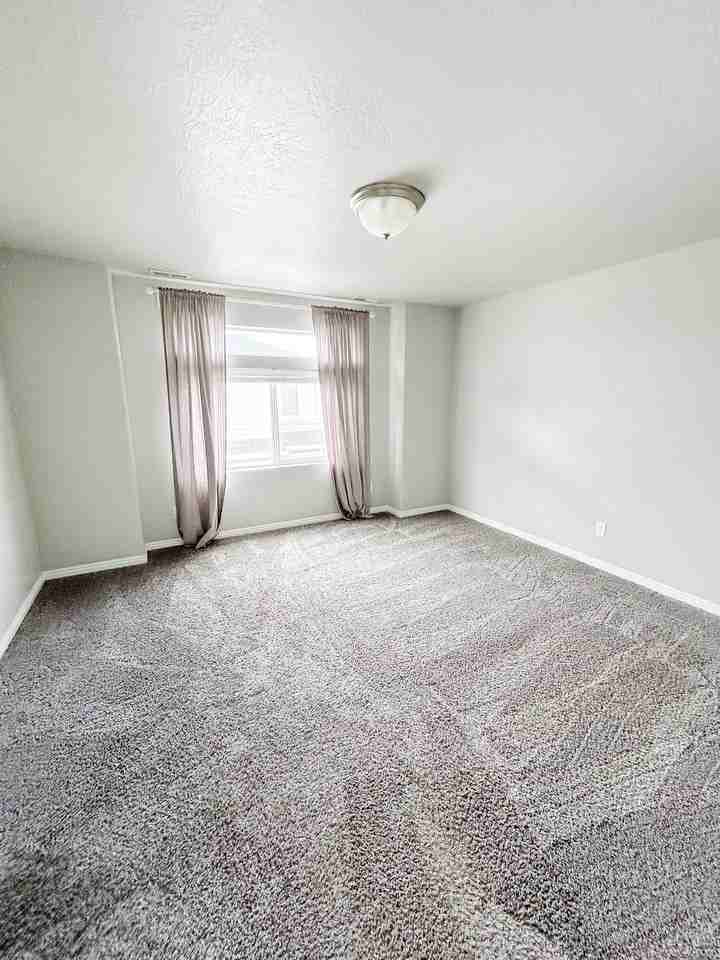 707 Eastsouth - Photo 7 of 30