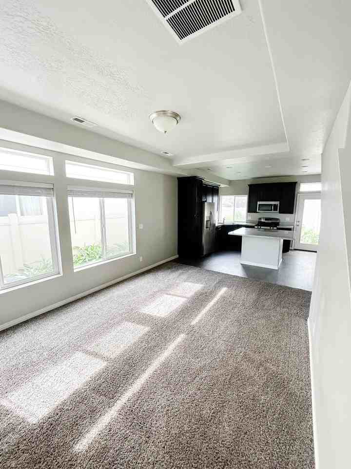 707 Eastsouth - Photo 3 of 30