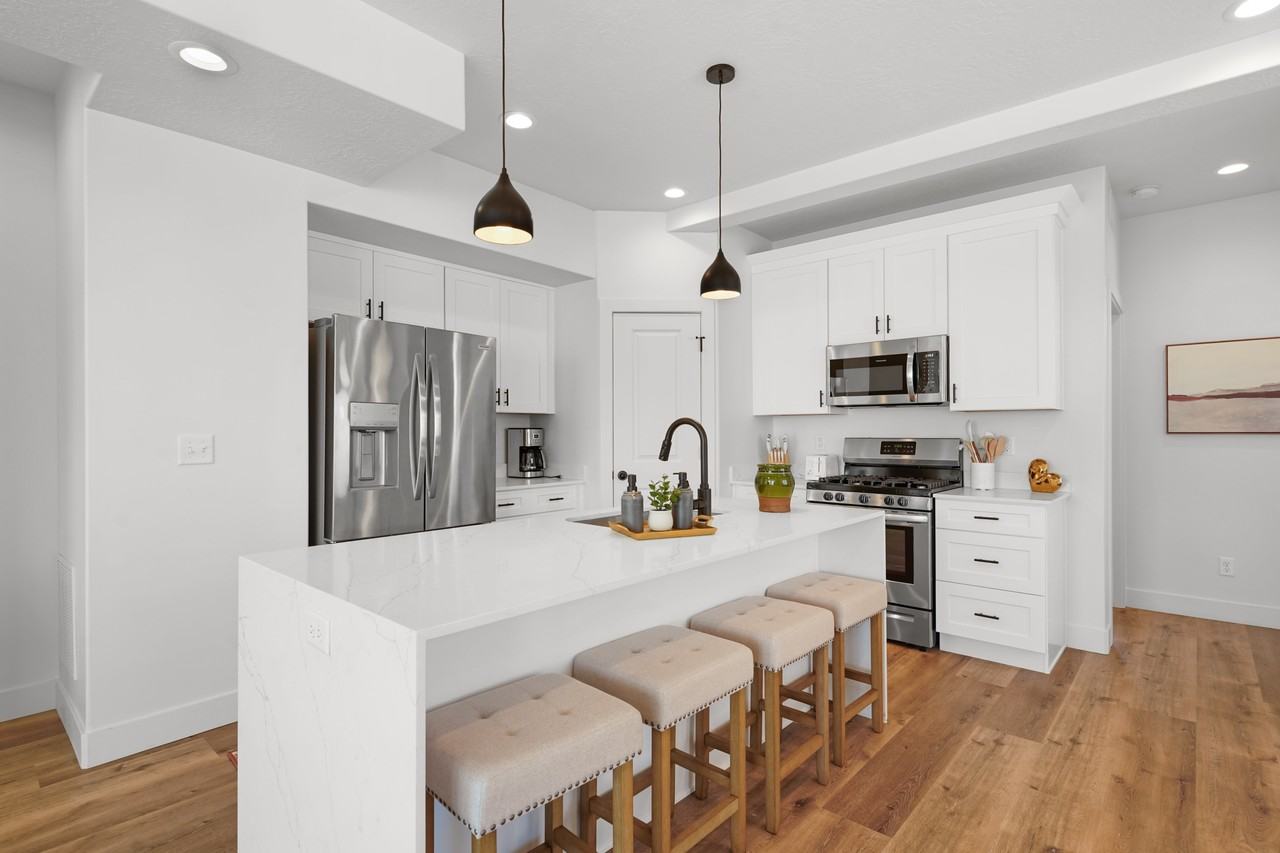 1778 Nw Salem, Utlot #21 - Photo 4 of 46