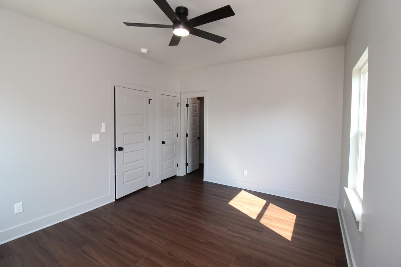 1996 W Stone St #2 - Photo 5 of 29