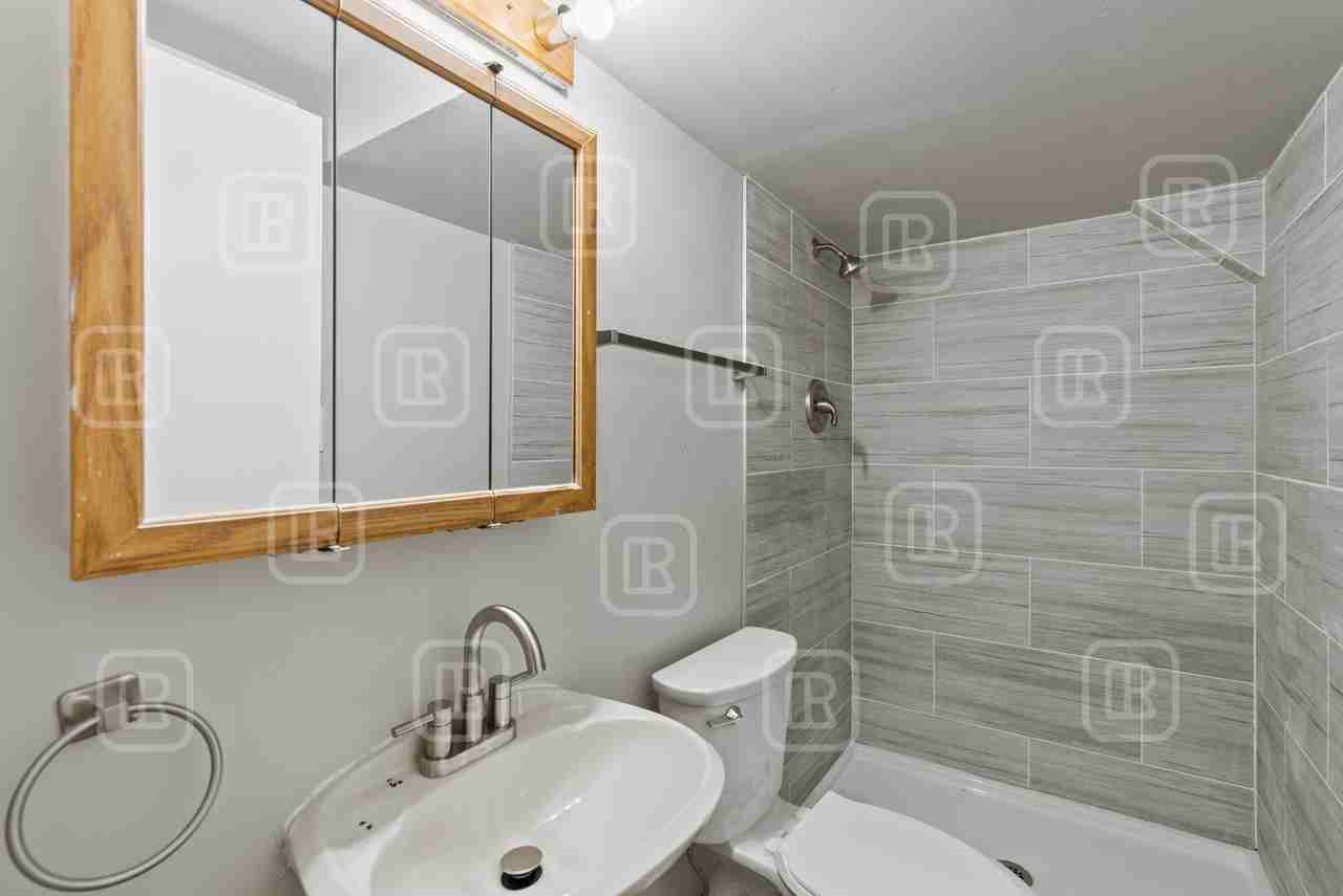 7313 E 6th Ave #5 - Photo 2 of 17