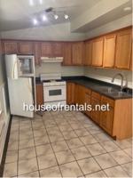 featured image of 304 E College St