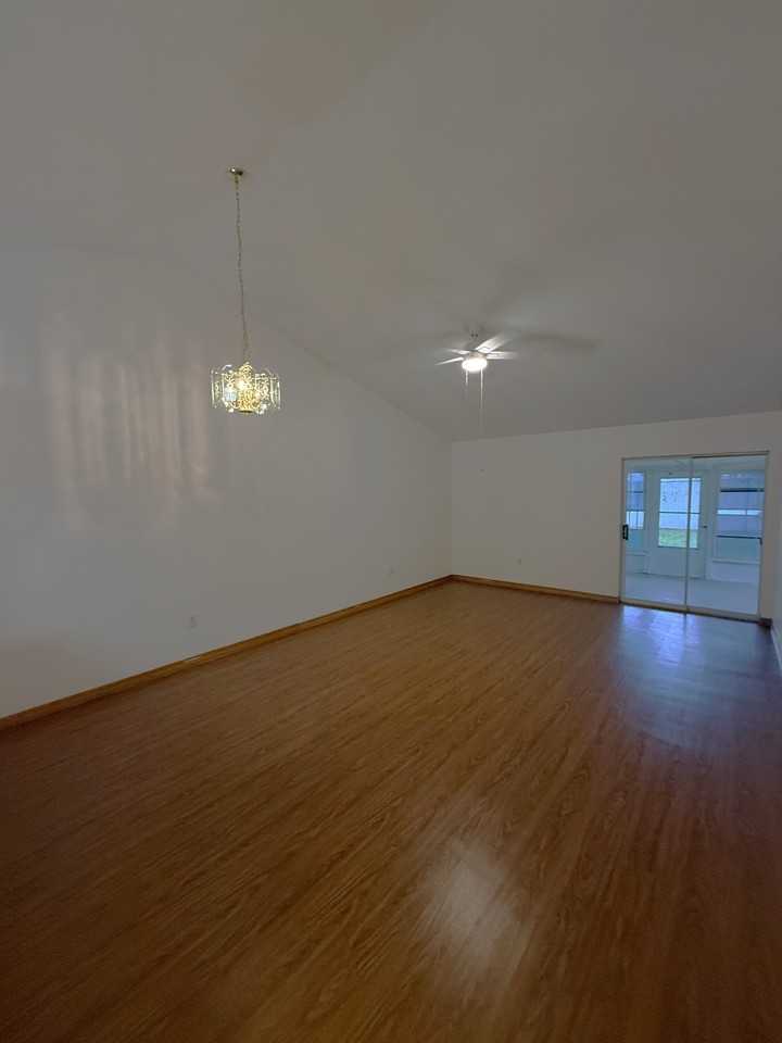 3249 Villaway  Circle #1 - Photo 6 of 22