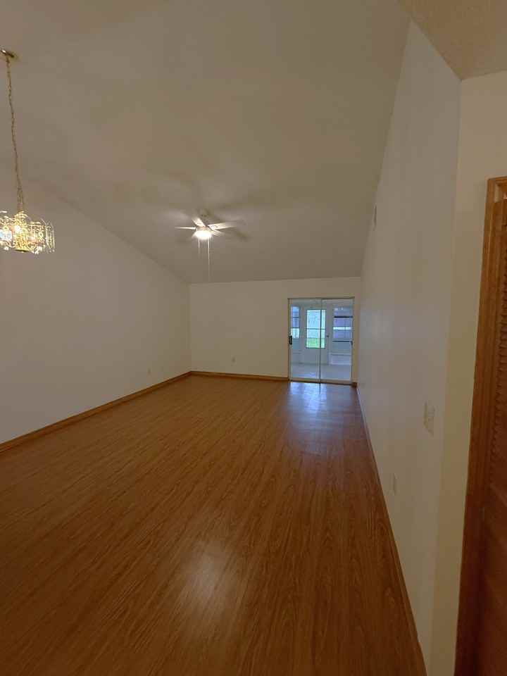 3249 Villaway  Circle #1 - Photo 7 of 22