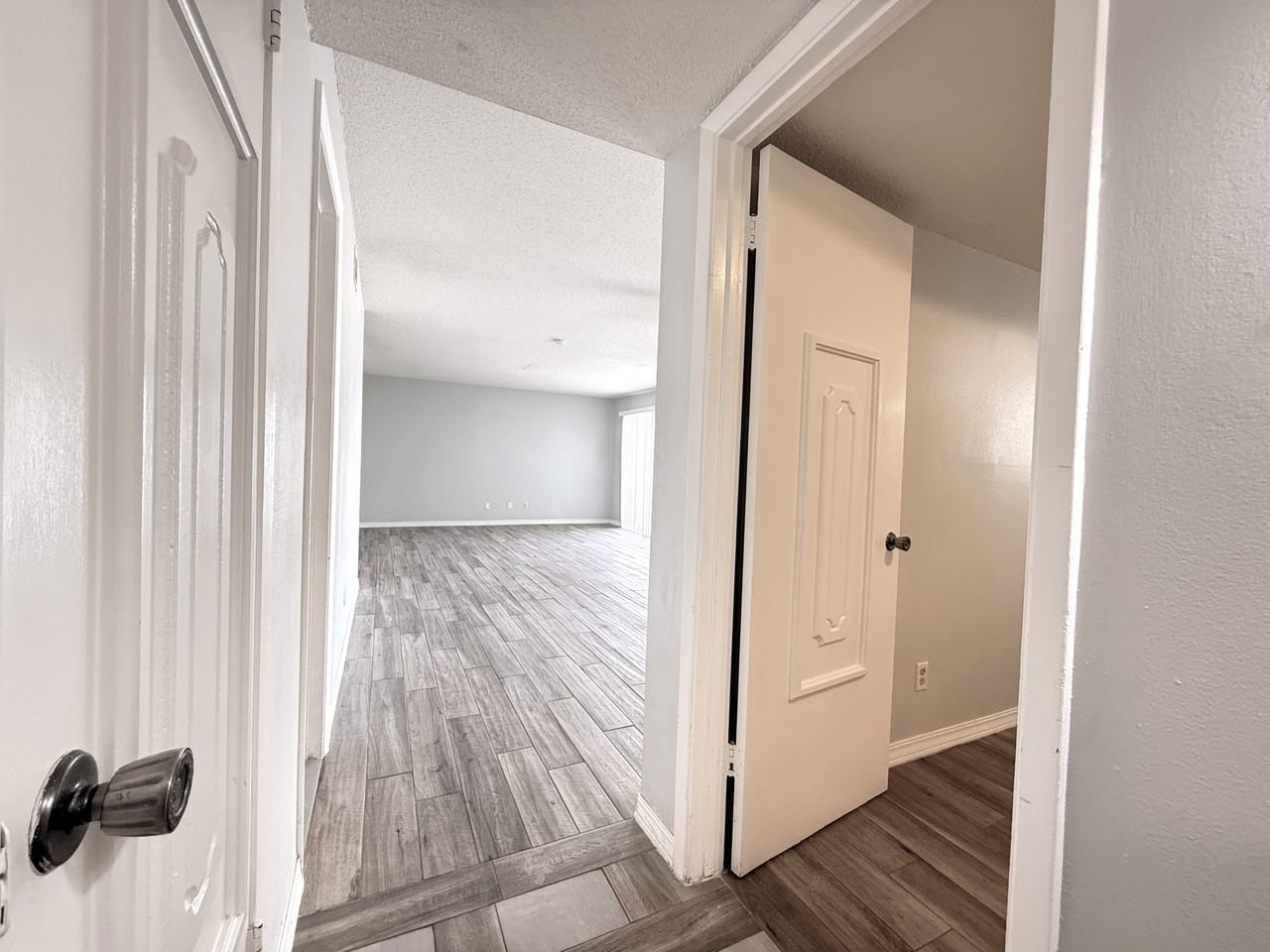 4800 N Stanton St #1 - Photo 7 of 50