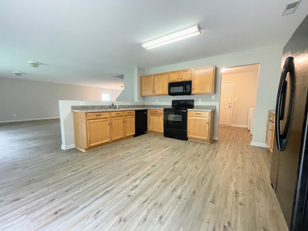 30003 Westfield Drive - Photo 2 of 33