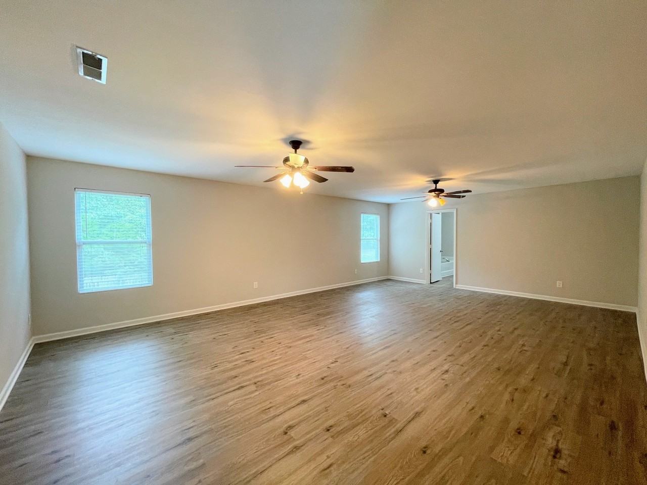 30003 Westfield Drive - Photo 4 of 33