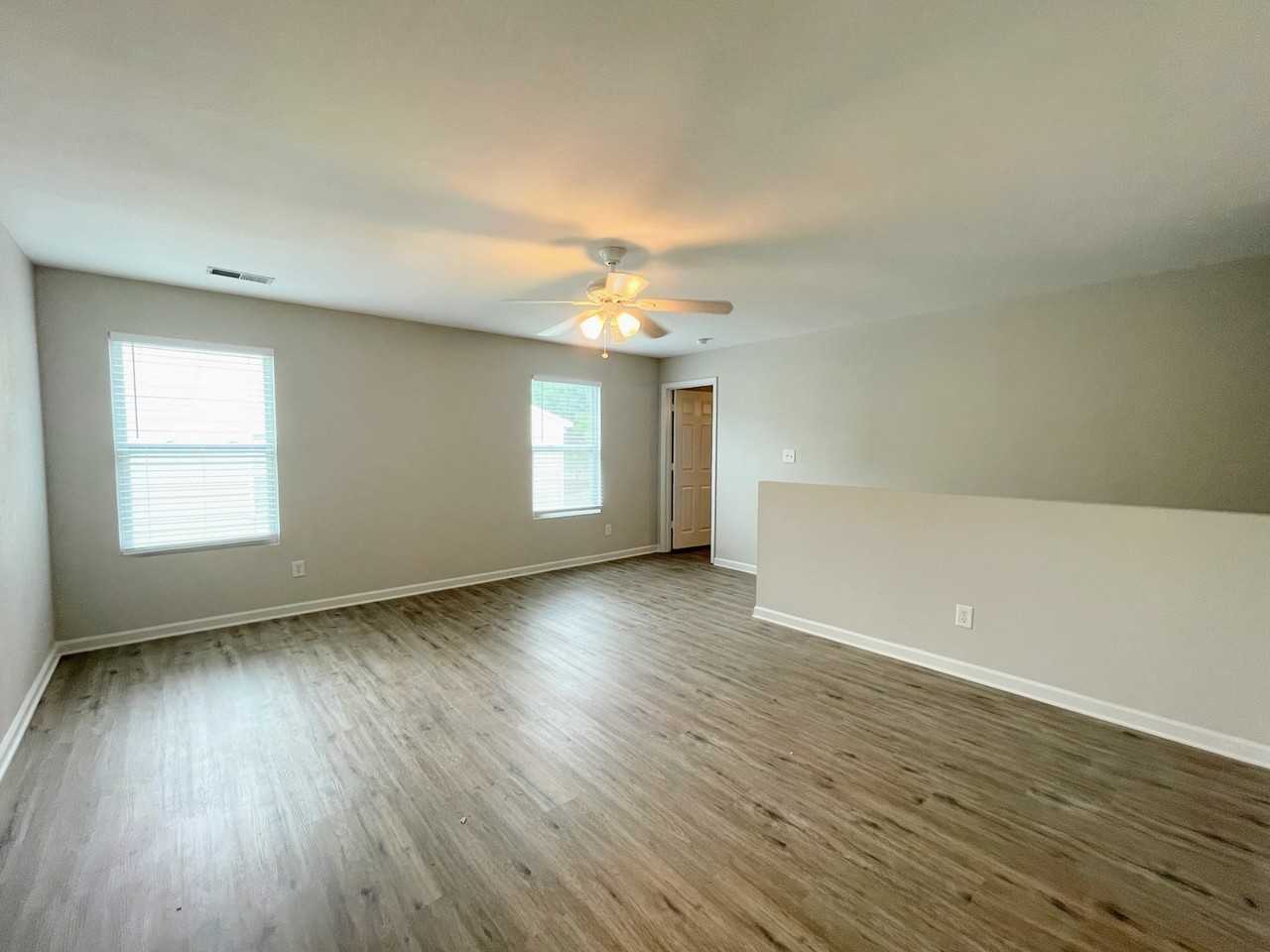 30003 Westfield Drive - Photo 6 of 33