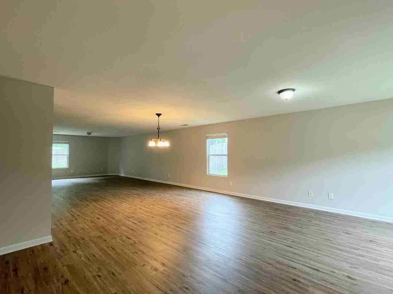 30003 Westfield Drive - Photo 6 of 33