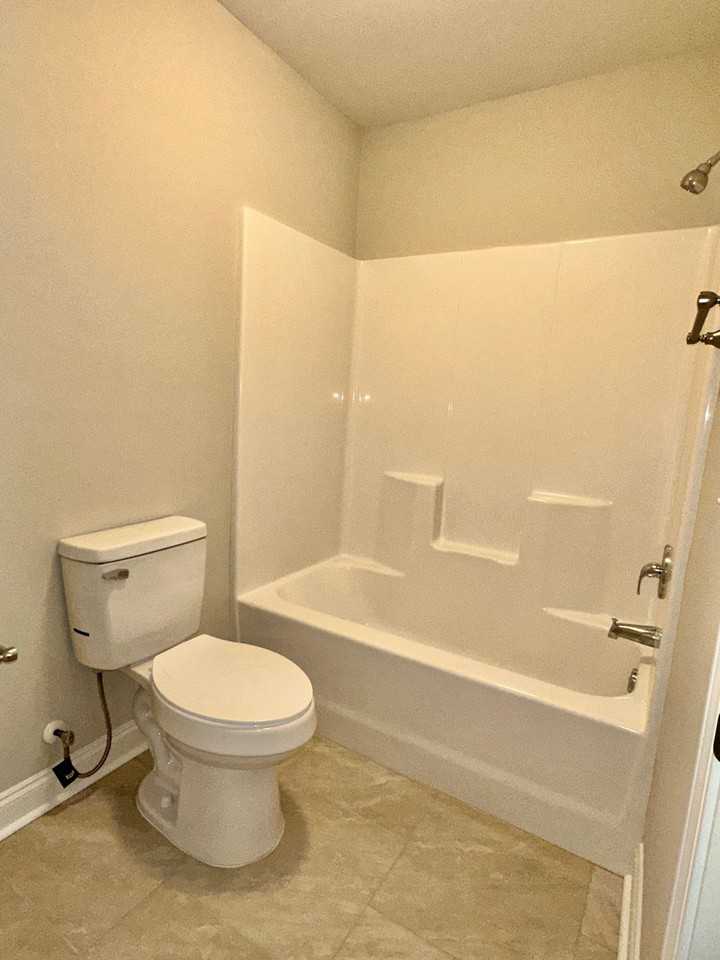 2845 #1 - Photo 2 of 20