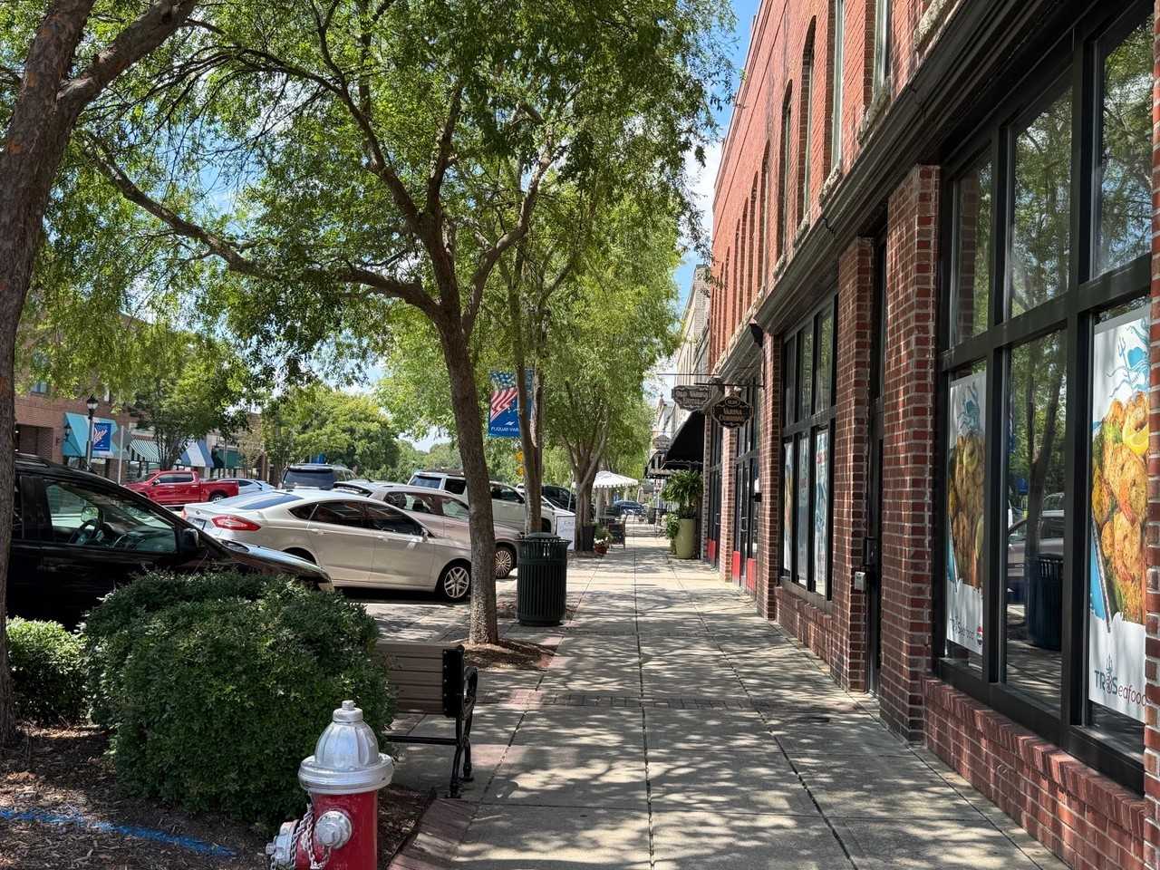 523 E Broad St #D - Photo 4 of 16