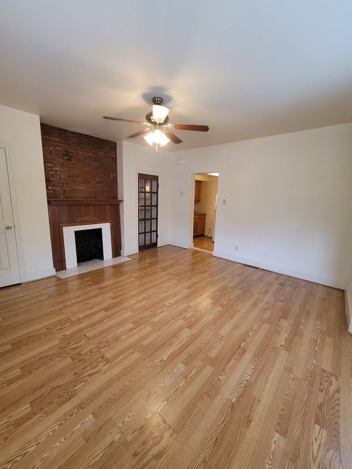 816 Montague Road U1 Right Side - Photo 2 of 17