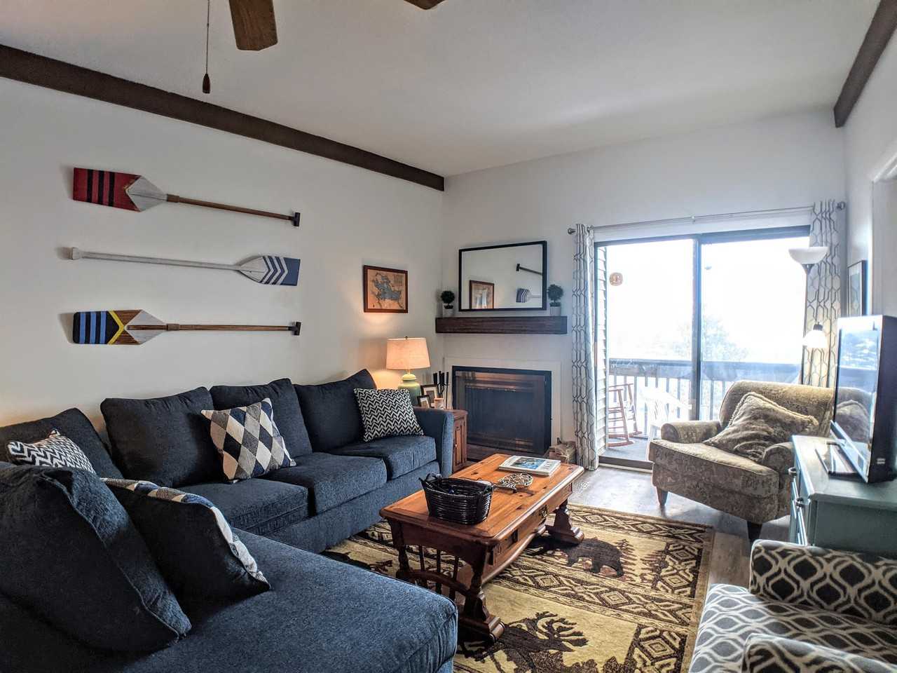 178 Treetop Cir #1033 - Photo 3 of 28