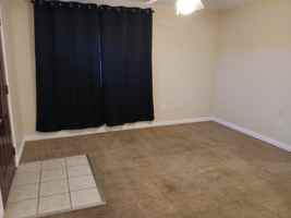 featured image of 211 S Greenbriar Rd