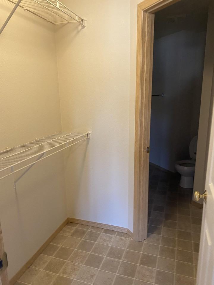 9127 Washington Blvd Sw #1 - Photo 3 of 18