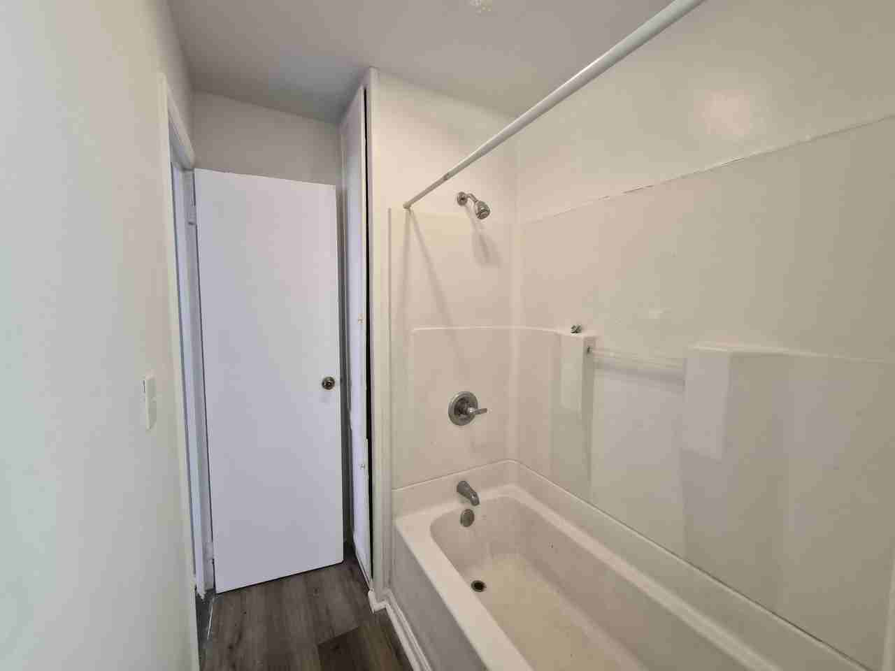 4102 Biscayne Rd - Photo 7 of 17