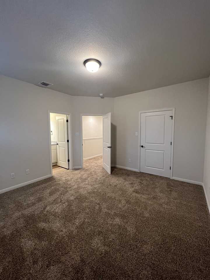13851 Enzo Gate #102 - Photo 2 of 40
