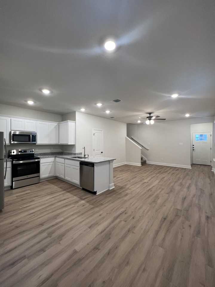 13851 Enzo Gate #102 - Photo 4 of 40
