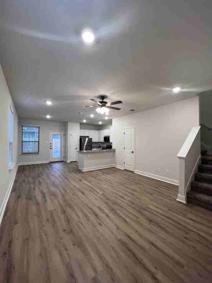13851 Enzo Gate #102 - Photo 3 of 40