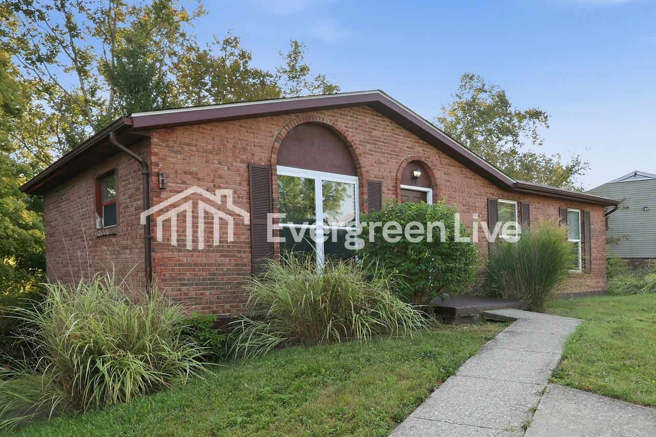 822 Cox Rd - Photo 2 of 15
