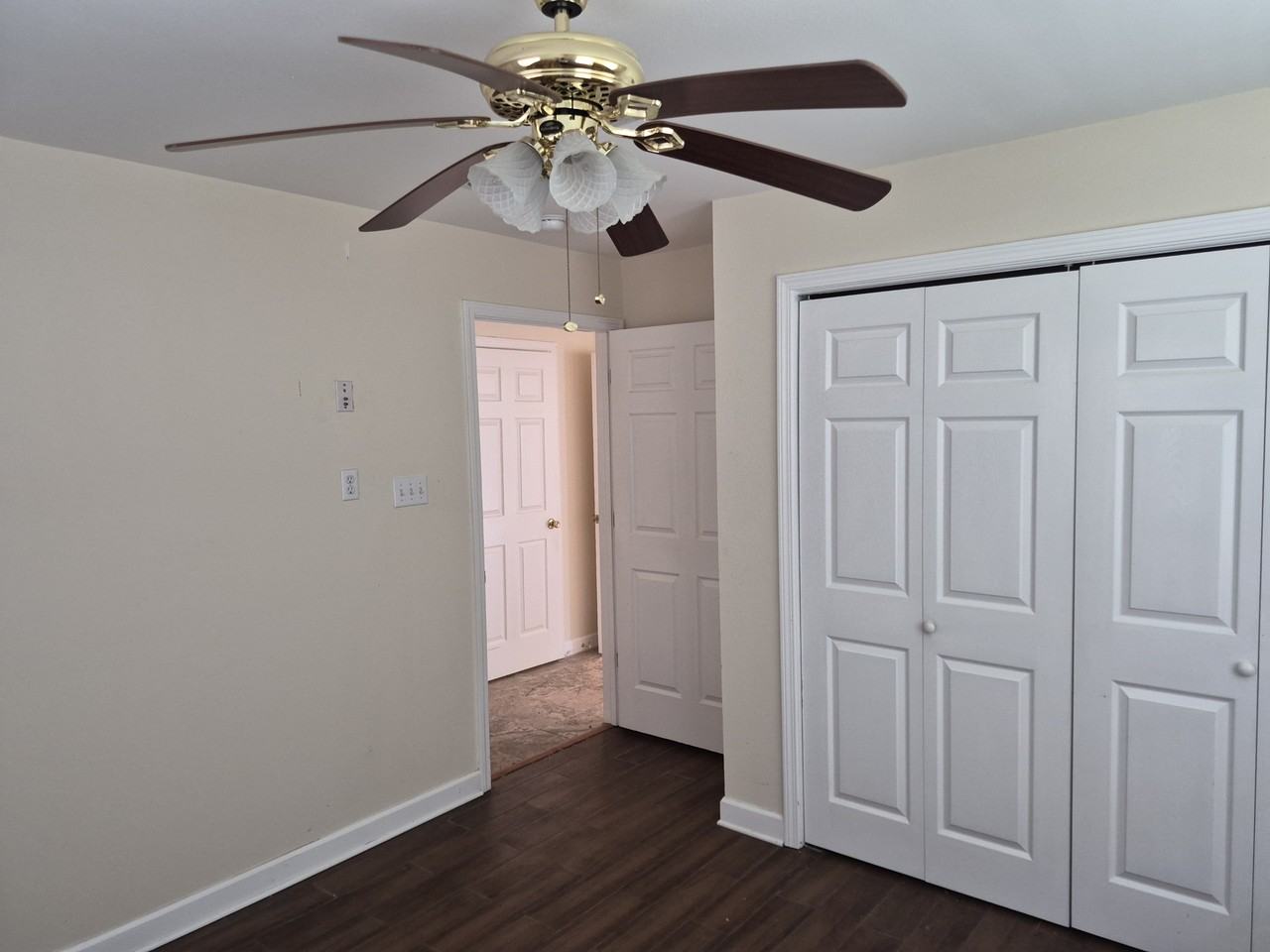 4918 Mendez St - Photo 4 of 8