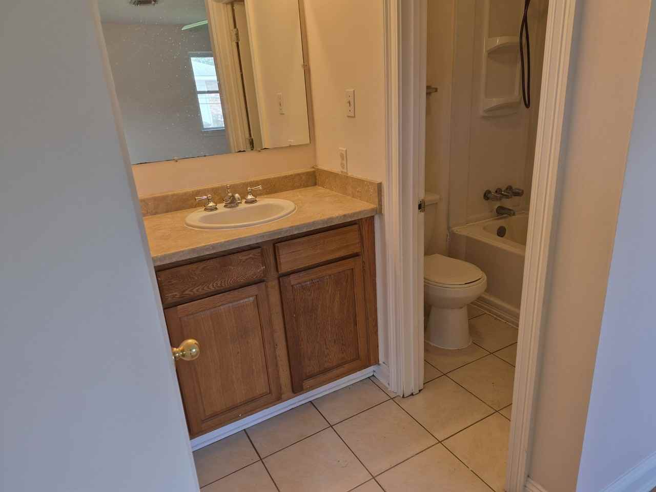 7591 Vincent St - Photo 6 of 14