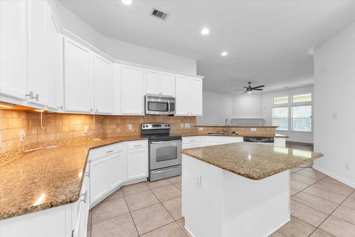 14823 Yellow Begonia Dr - Photo 5 of 37