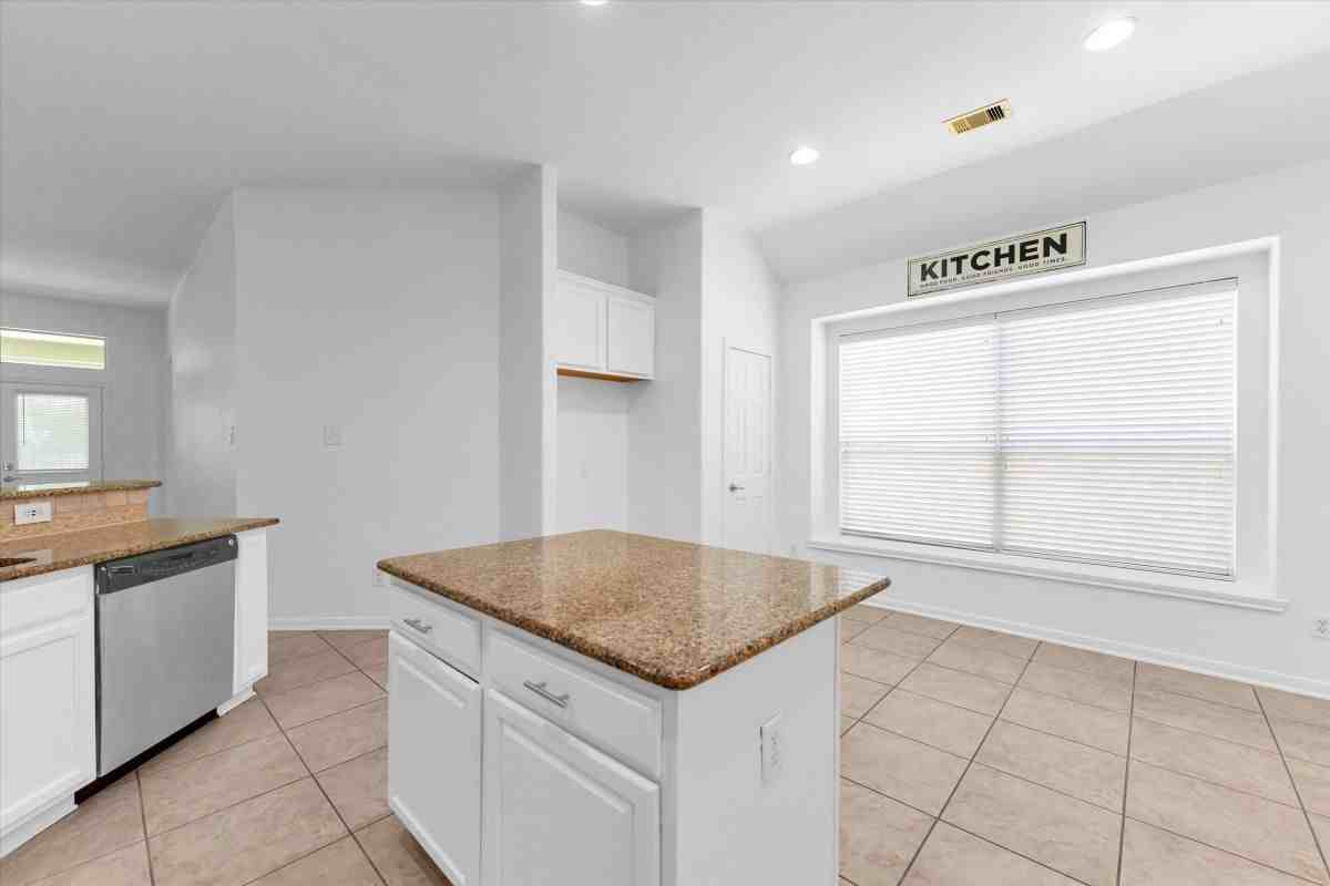 14823 Yellow Begonia Dr - Photo 6 of 37