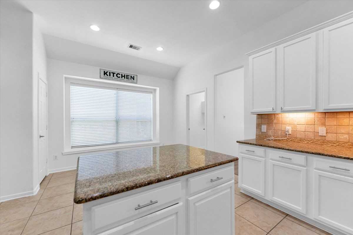 14823 Yellow Begonia Dr - Photo 7 of 37