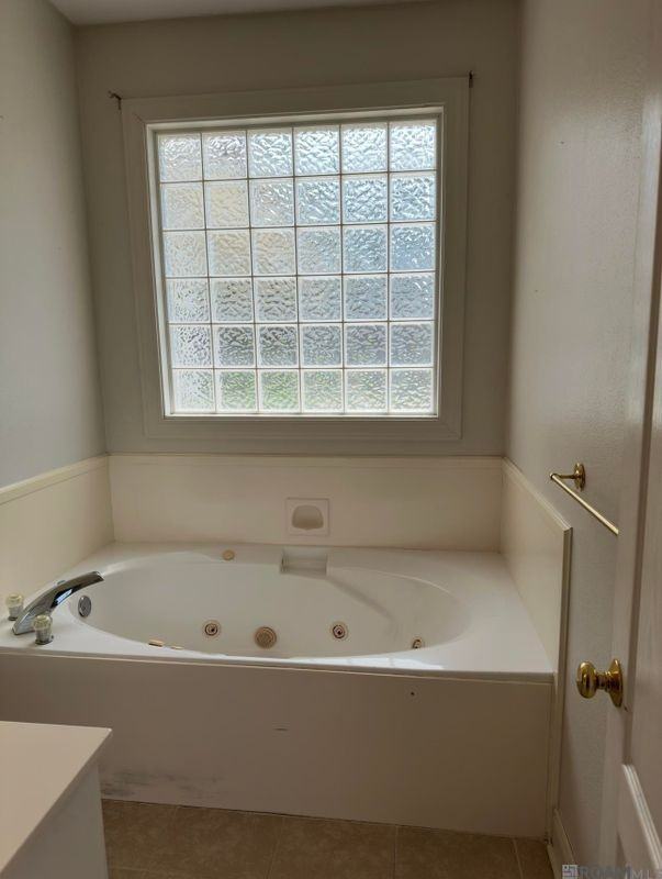 457 Bellewood Dr - Photo 6 of 20