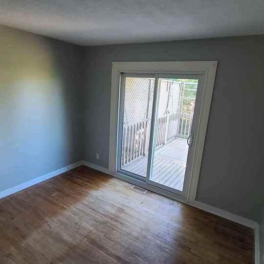 1162 Parkway Drive - Photo 6 of 14