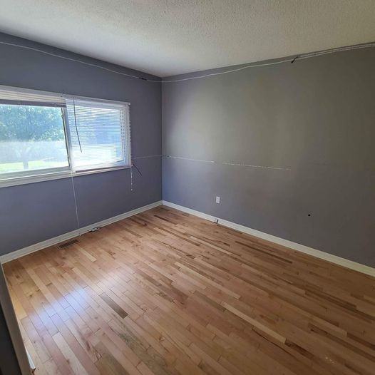 1162 Parkway Drive - Photo 5 of 14