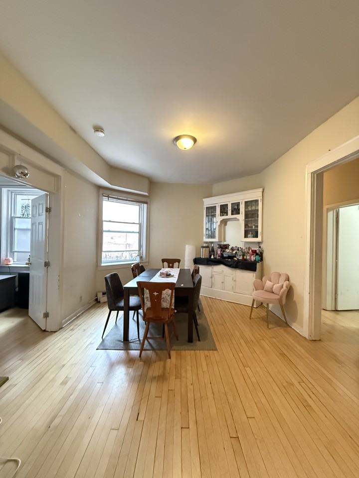 345 Elgin Street - Photo 4 of 16