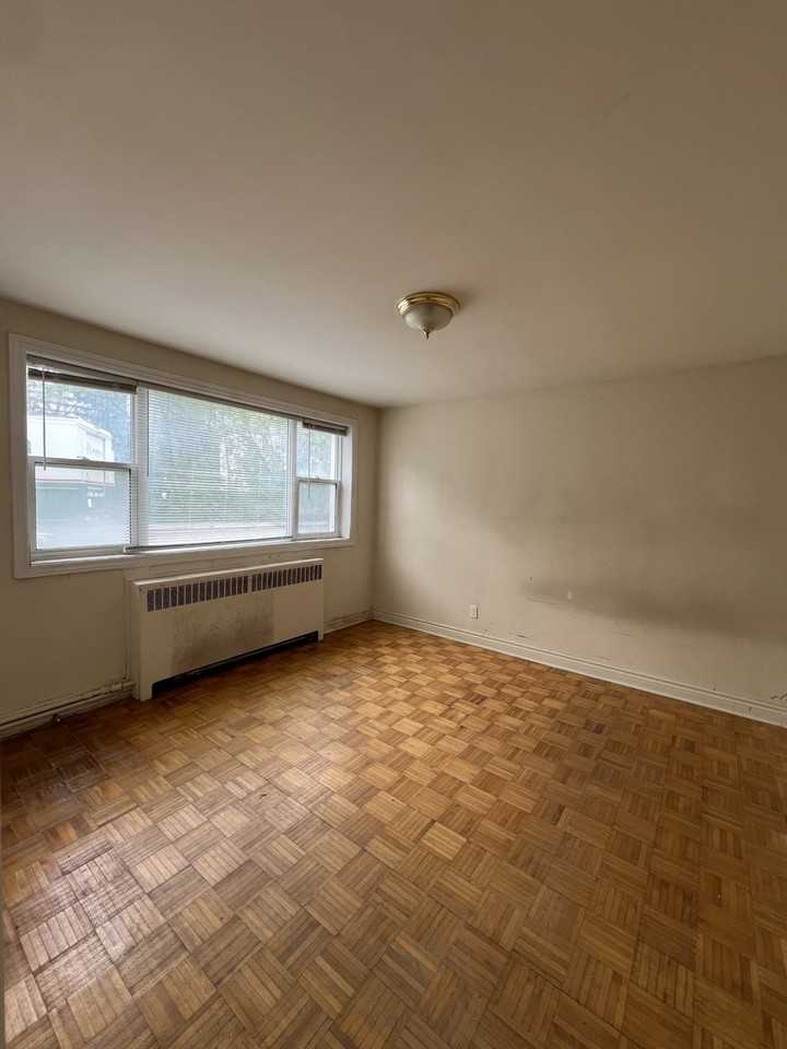 196 Waverley Street - Photo 5 of 5