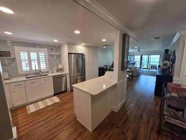 200 Intracoastal Place - Photo 2 of 8