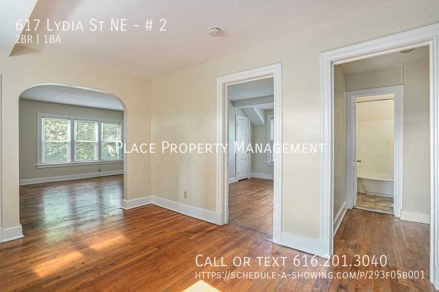 617 Lydia St Ne #2 - Photo 5 of 17
